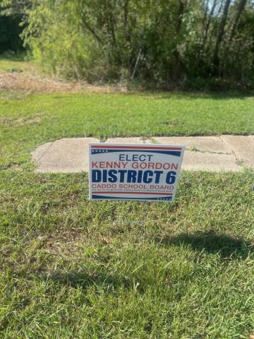 MANY SHREVEPORT POLITICAL CANDIDATES HAVE OUTLAW CAMPAIGN SIGNS