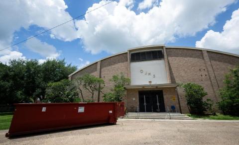 As enrollment declines and staff grows, Louisiana public schools may soon face a reckoning